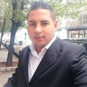 Meet your Posher, Andres mauricio